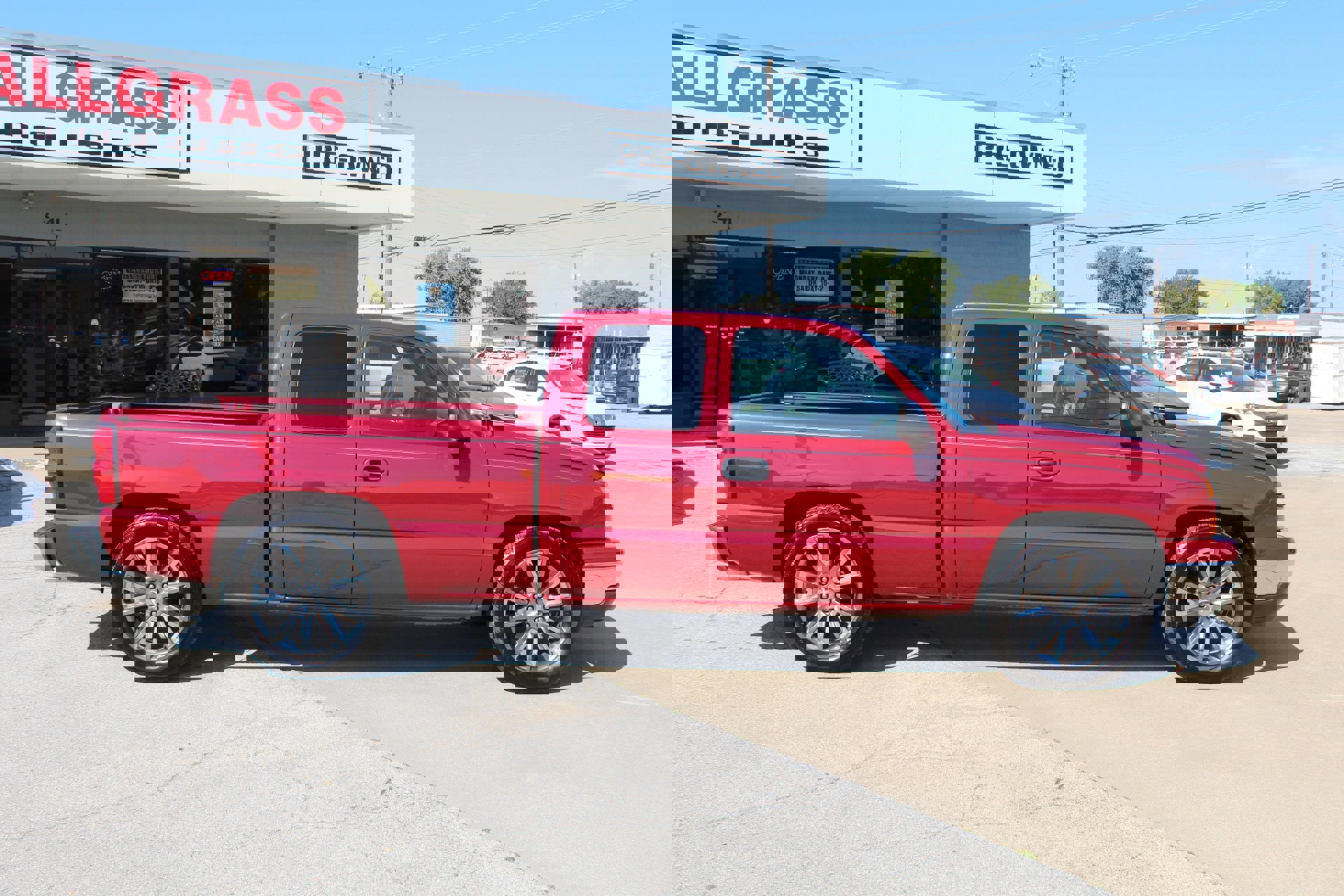 Used 2007 Chevrolet Silverado 1500 LT w/ Extended Cab Value Package image 3