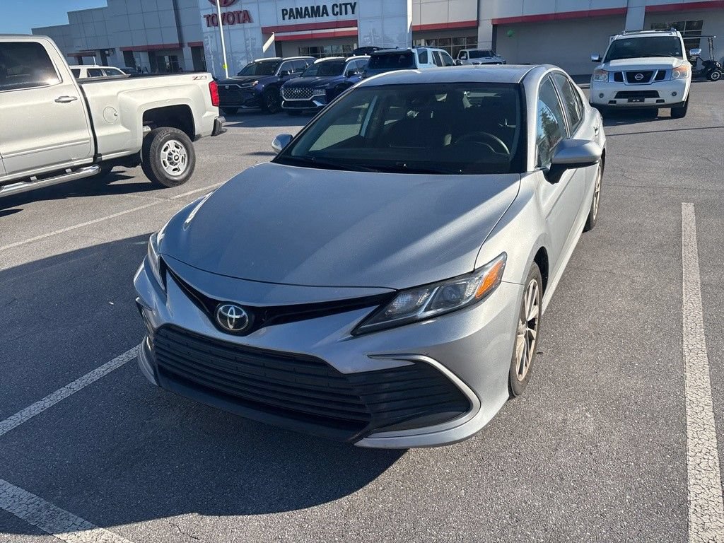 Used 2022 Toyota Camry LE FWD image 10