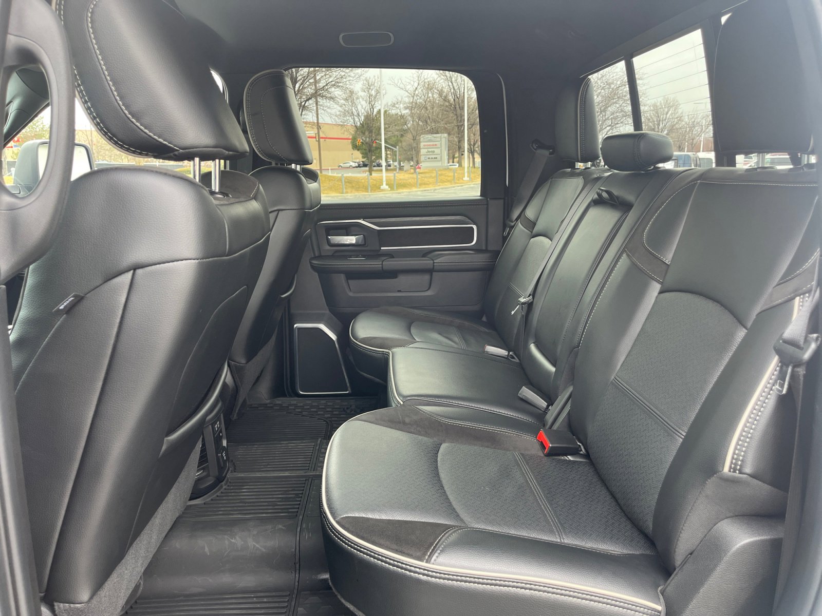 Used 2024 RAM 2500 Laramie w/ Night Edition image 26