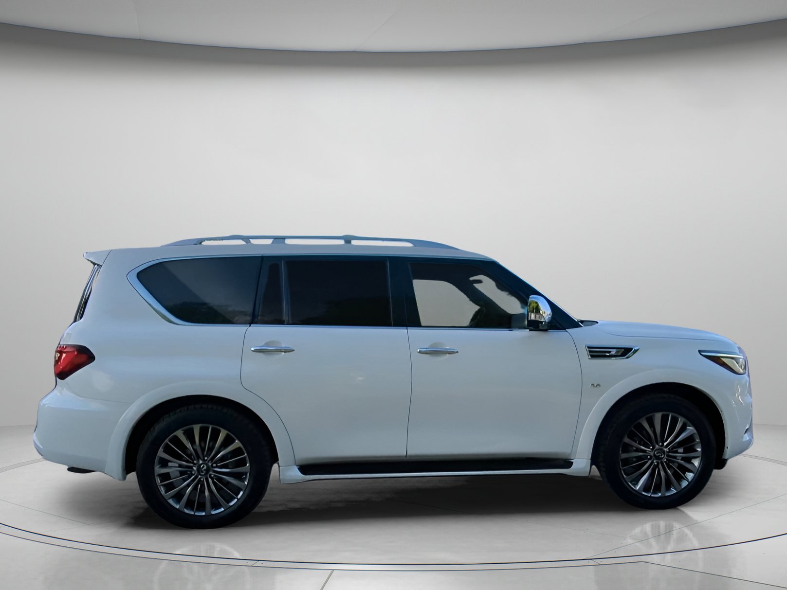 Used 2019 INFINITI QX80 Luxe w/ Proactive Package AWD/4WD image 32