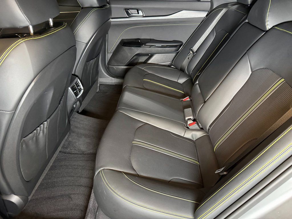 Used 2025 Kia K5 GT w/ GT1 Package image 23