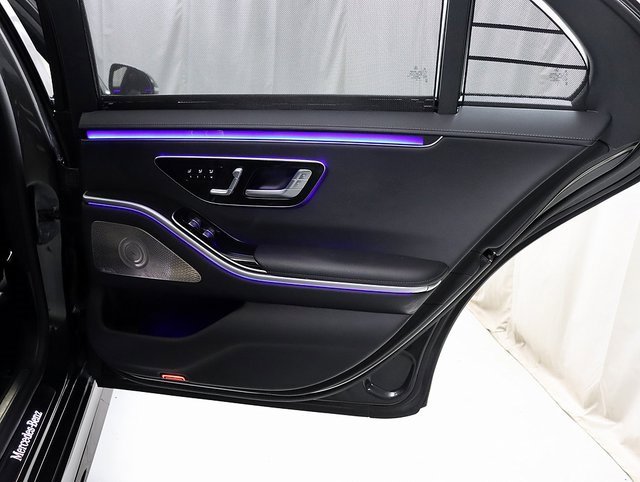 Certified 2022 Mercedes-Benz S 500 S 500 w/ AMG Line Package image 33
