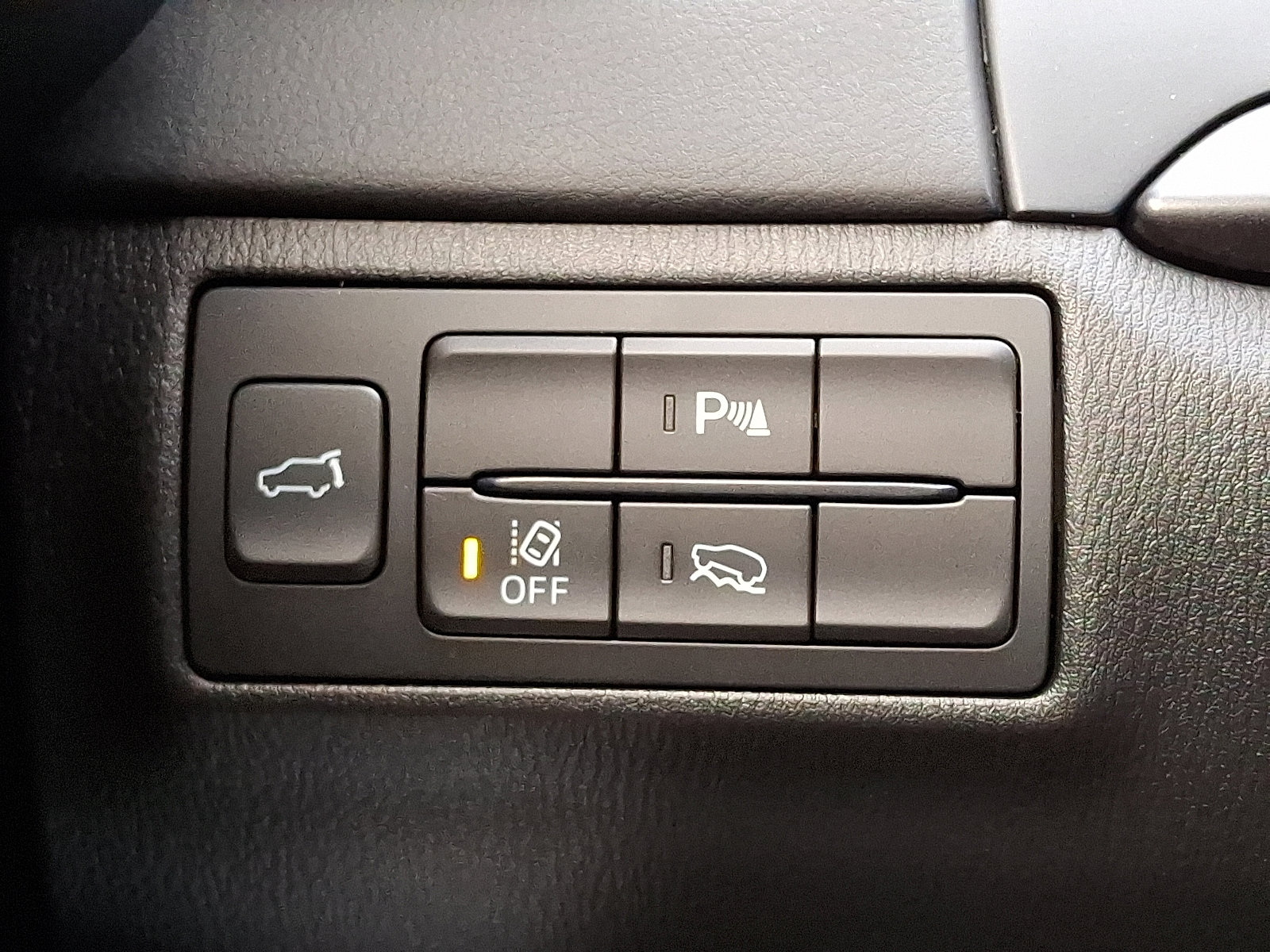 Certified 2023 MAZDA CX-9 Carbon Edition image 26