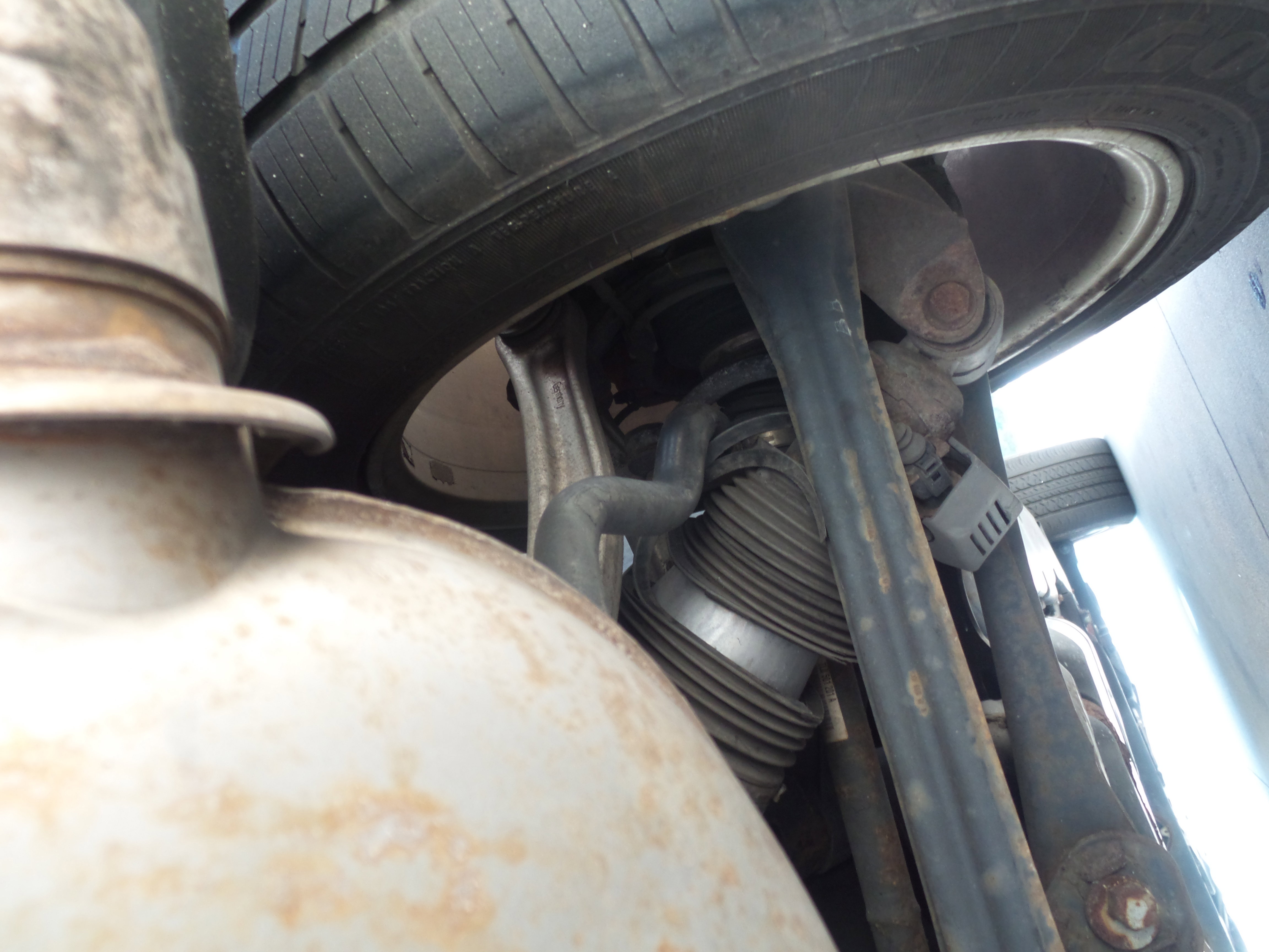 Used 2004 Porsche Cayenne Turbo image 31