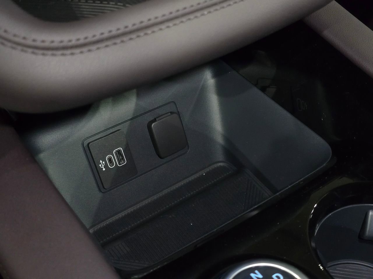 New 2026 Ford Explorer Platinum image 31