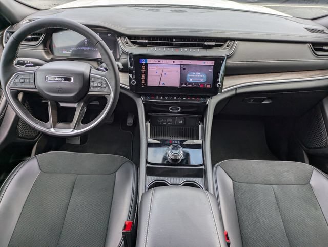 New 2026 Jeep Grand Cherokee Altitude RWD image 15