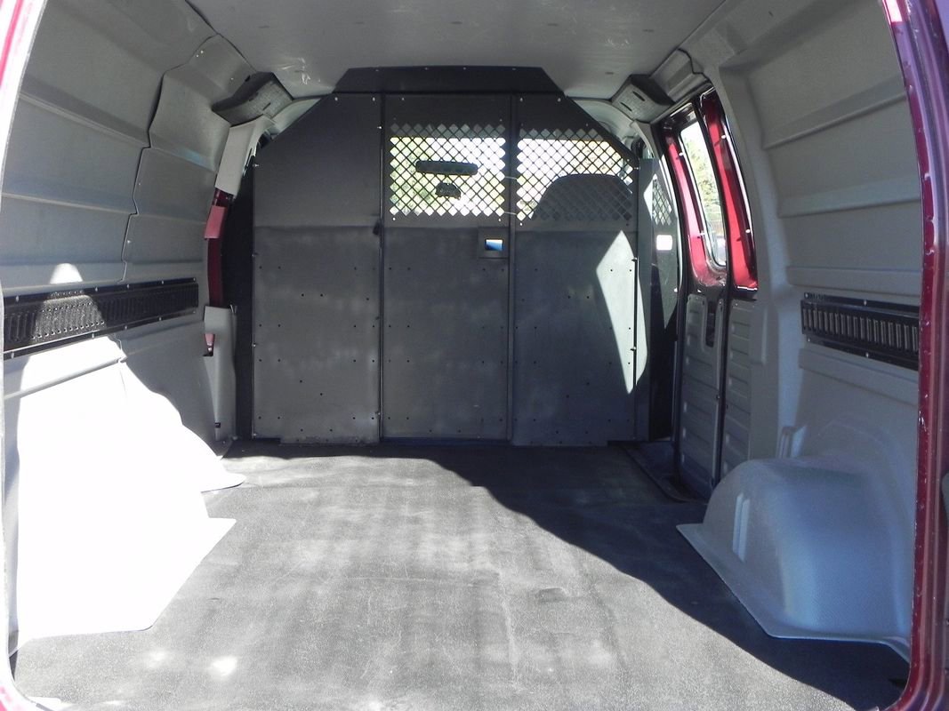 Used 2006 Ford E-150 and Econoline 150 image 16
