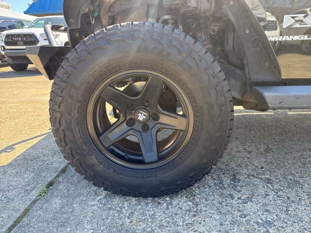 Used 2009 Jeep Wrangler X image 9