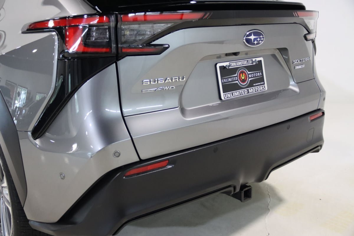 Used 2023 Subaru Solterra AWD image 23