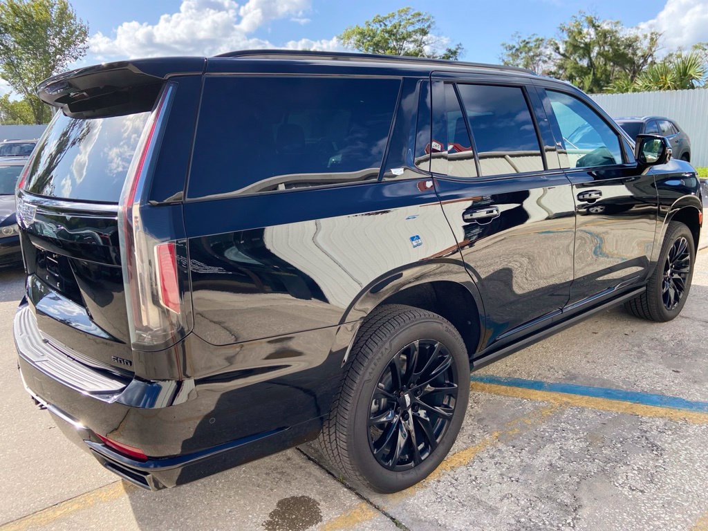 Used 2023 Cadillac Escalade Sport Platinum w/ LPO, ONYX Package AWD/4WD image 6