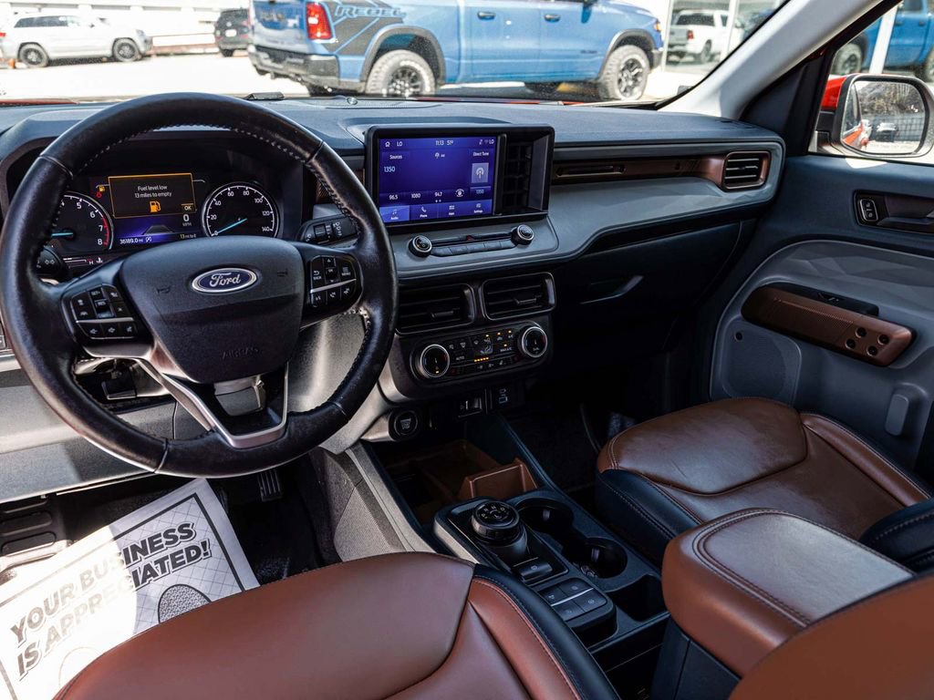 Used 2022 Ford Maverick Lariat w/ Lariat Luxury Package image 17