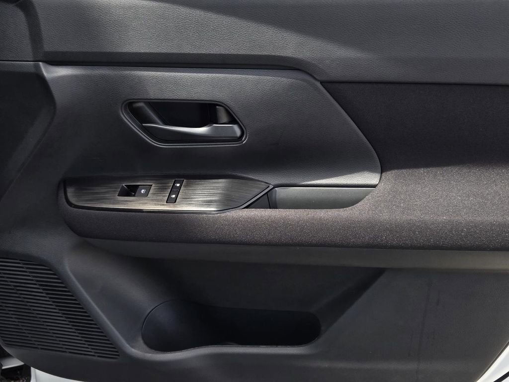 New 2026 Nissan Kicks S image 8