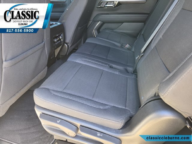 Used 2025 Chevrolet Suburban LS RWD image 28