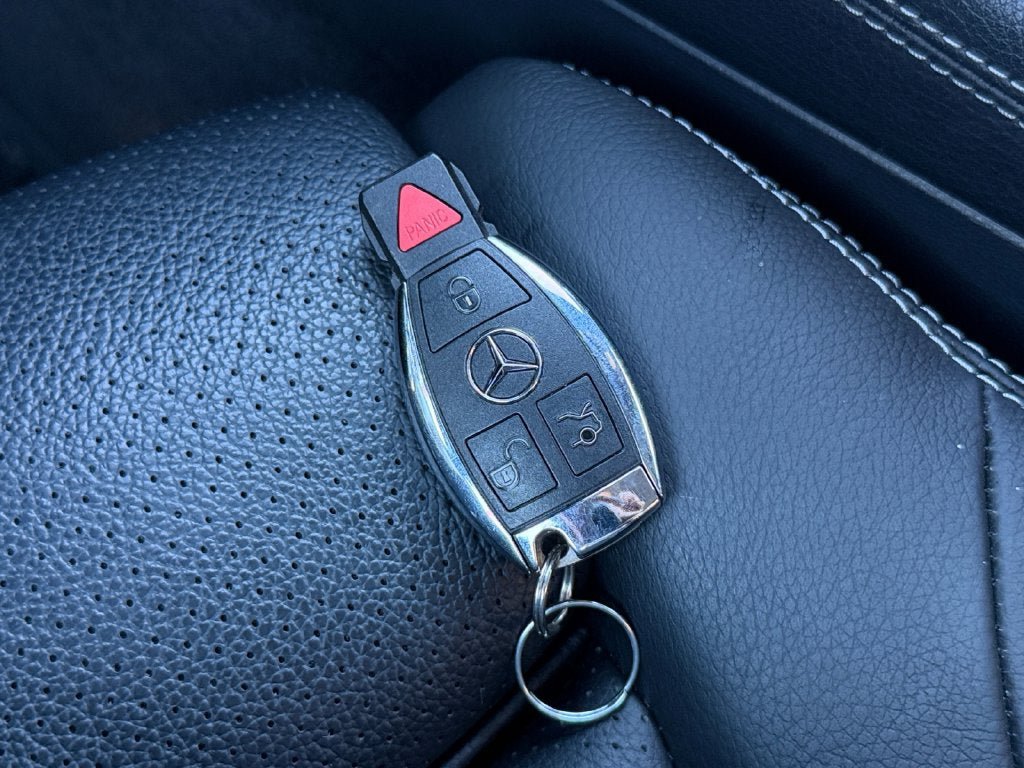 Used 2019 Mercedes-Benz GLC 300 4MATIC image 31