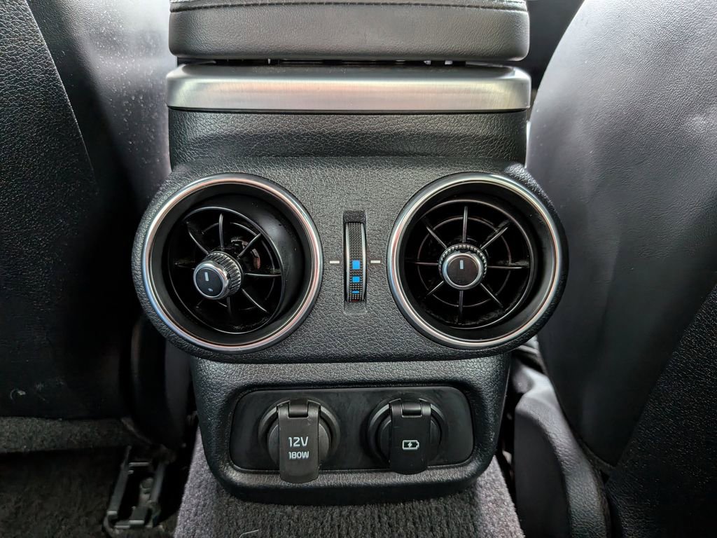 Used 2019 Kia Stinger GT2 image 28