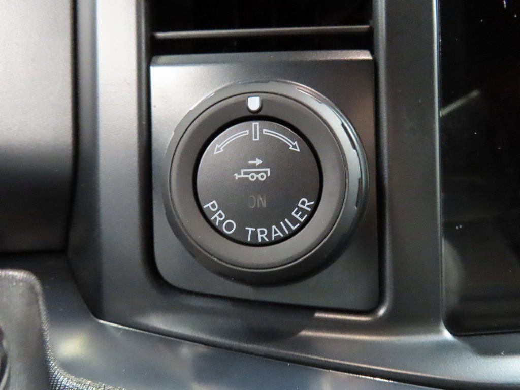 Used 2025 Ford F250 Platinum w/ FX4 Off-Road Package AWD/4WD image 67