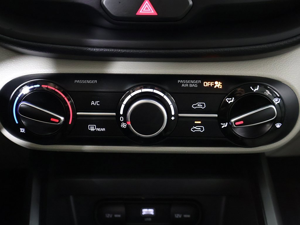 Used 2023 Kia Soul LX w/ LX Technology Package image 44