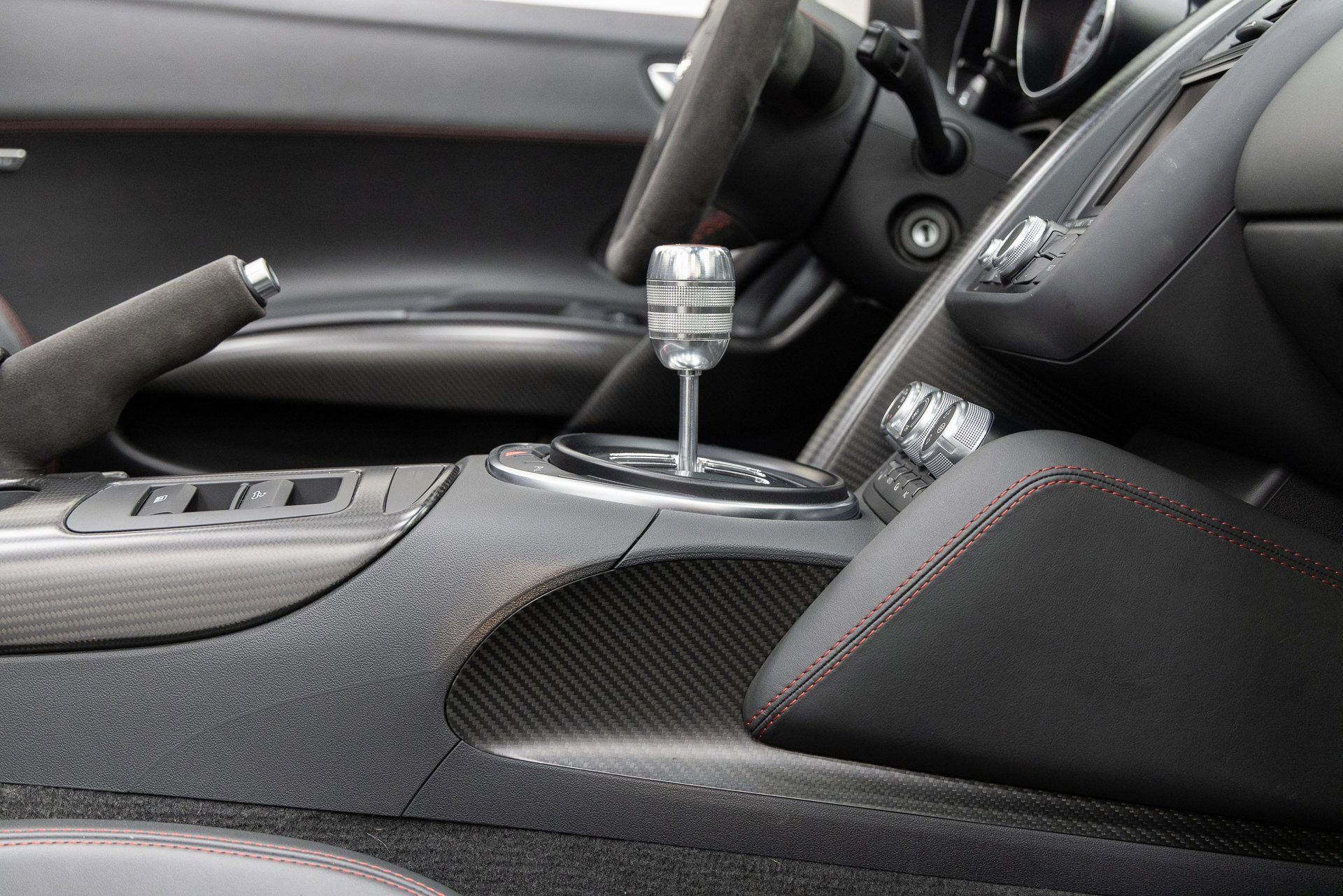 Used 2012 Audi R8 GT image 20