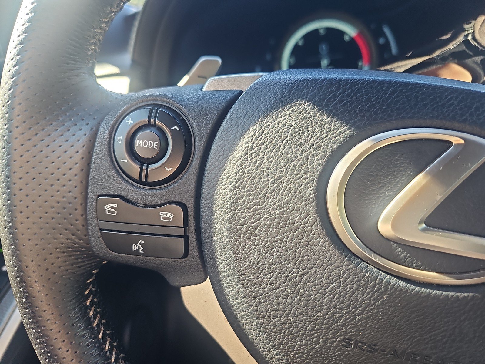 Used 2016 Lexus IS 200t RWD image 20