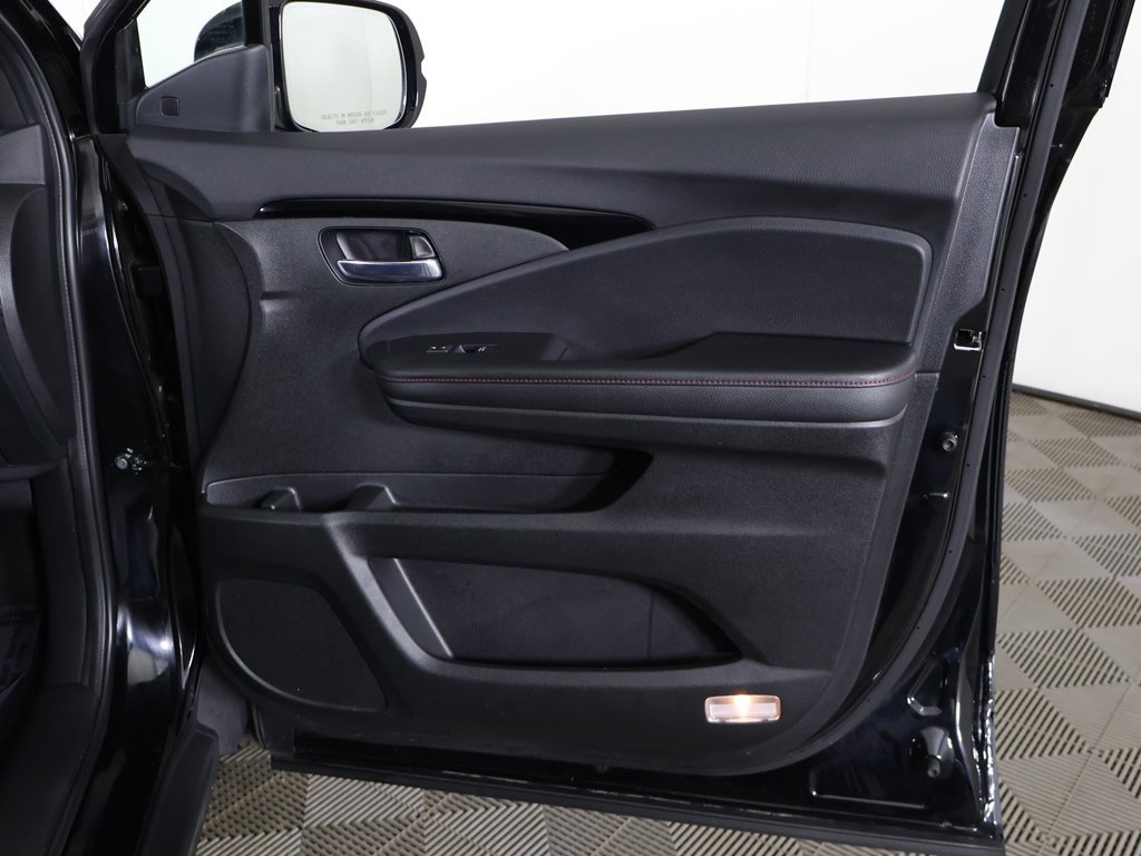 Used 2022 Honda Pilot Black Edition image 29