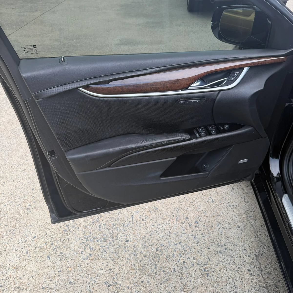 Used 2013 Cadillac XTS Premium FWD image 6
