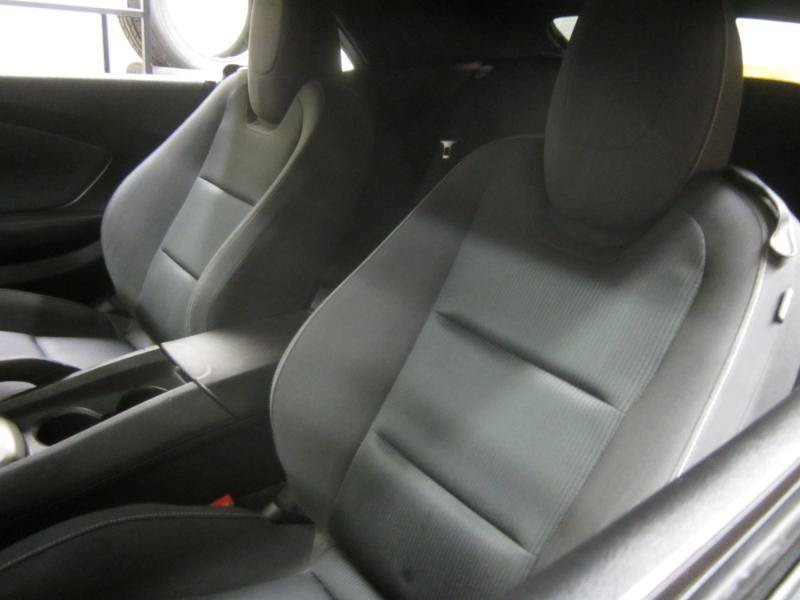 Used 2015 Chevrolet Camaro LT RWD image 11