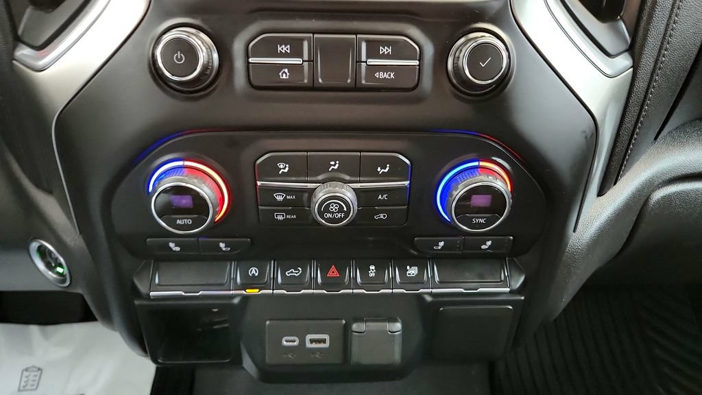 Used 2021 Chevrolet Silverado 1500 LT w/ LPO, Liner Protection Package AWD/4WD image 29