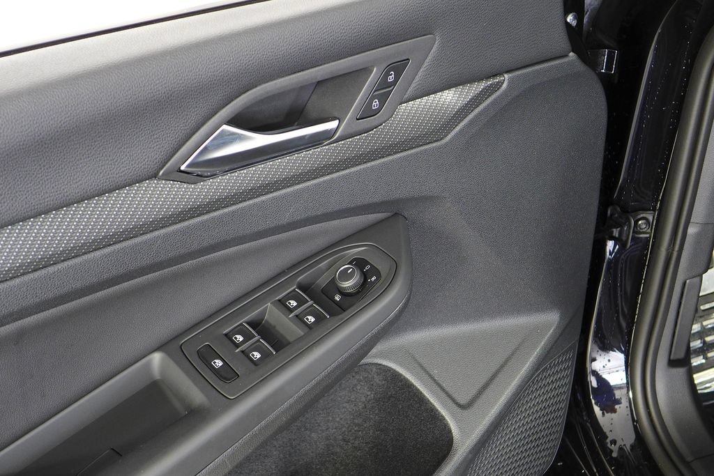Certified 2022 Volkswagen Golf R AWD/4WD image 11