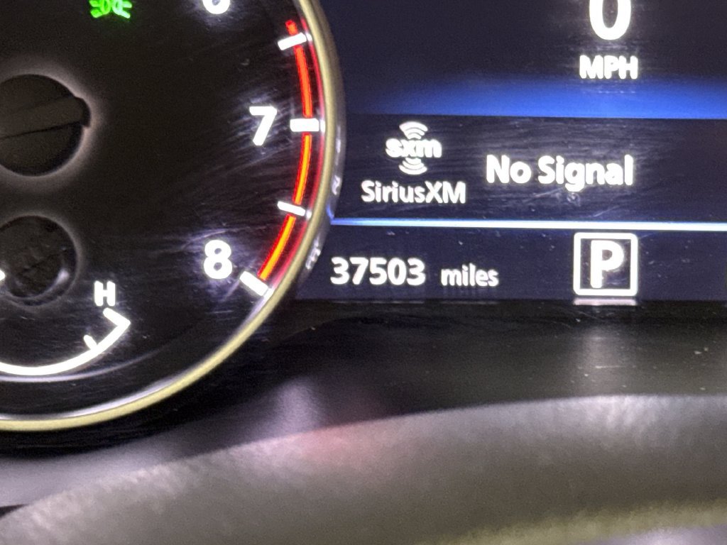 Used 2025 Nissan Sentra SR FWD image 13
