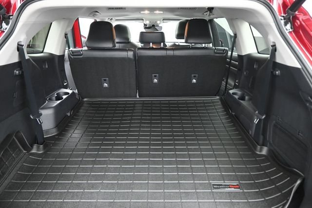 Used 2023 Toyota Highlander Limited FWD image 14