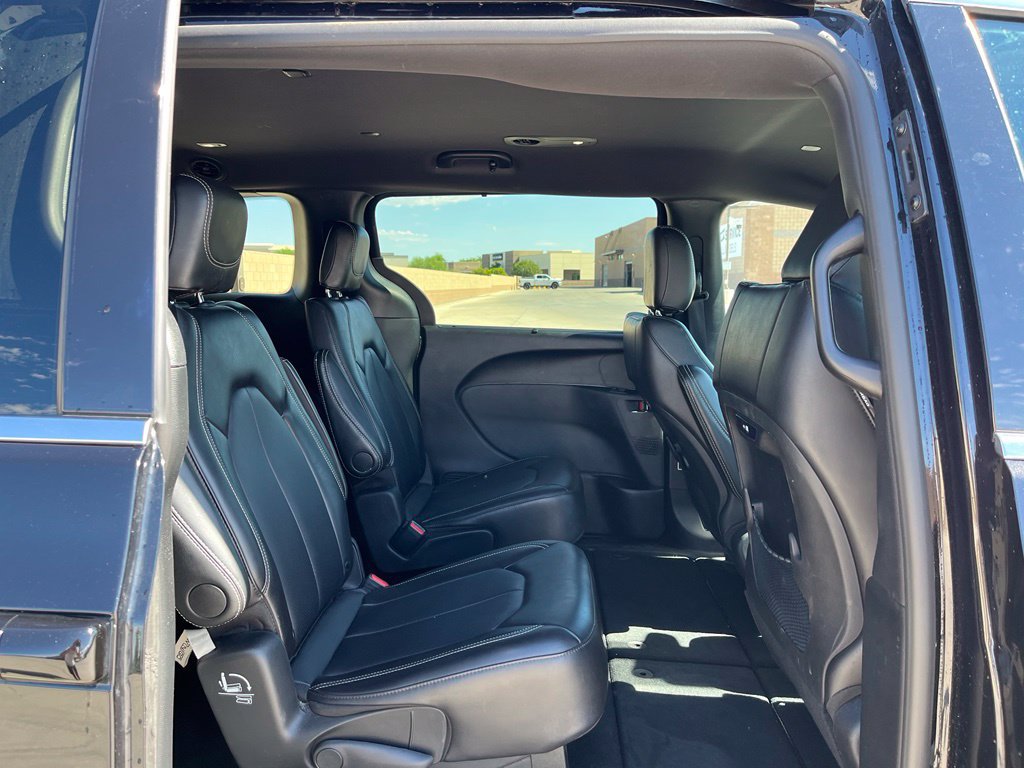Used 2026 Chrysler Pacifica Select FWD image 19