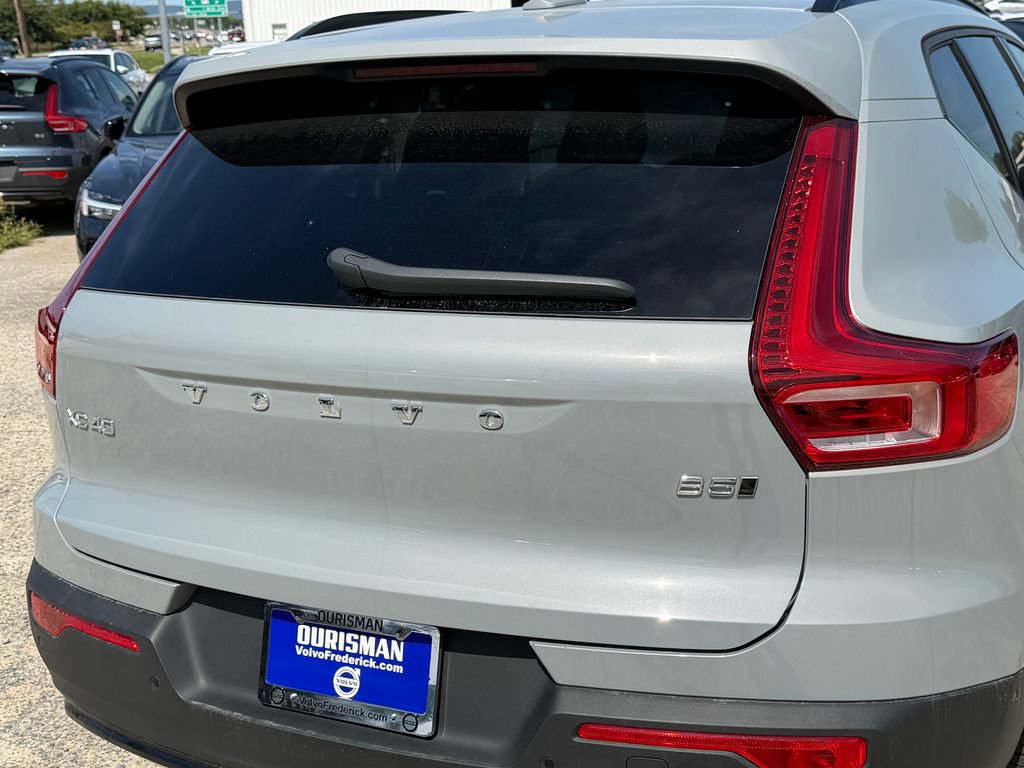 New 2026 Volvo XC40 B5 Plus w/ Protection Package Premier AWD/4WD image 5