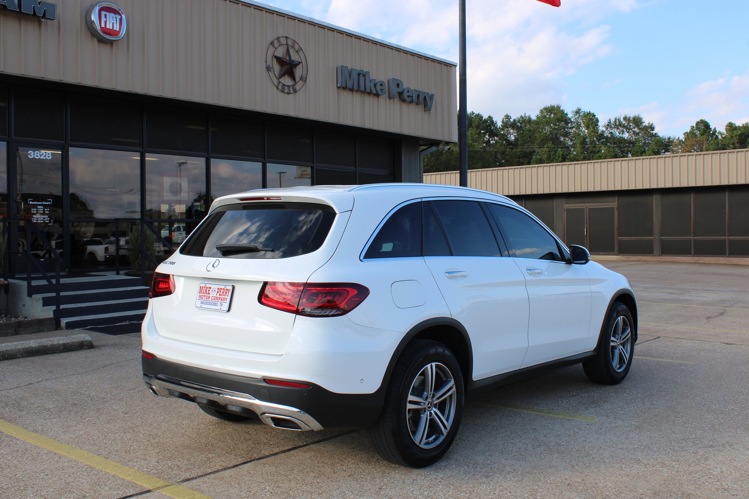 Used 2022 Mercedes-Benz GLC 300 image 6