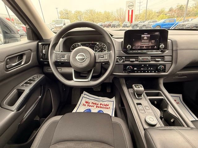 Certified 2024 Nissan Pathfinder S image 22