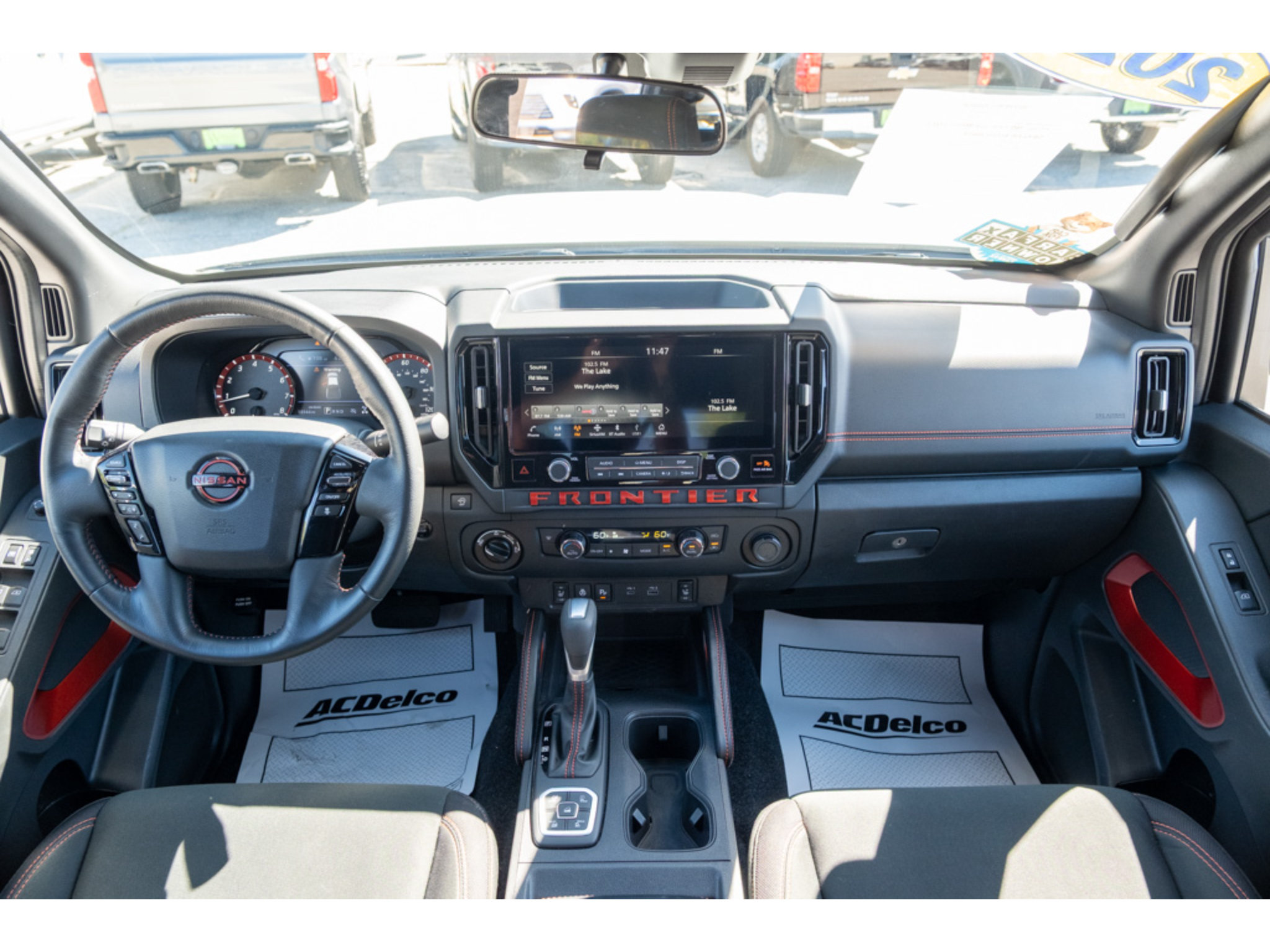 Used 2026 Nissan Frontier PRO-4X AWD/4WD image 34