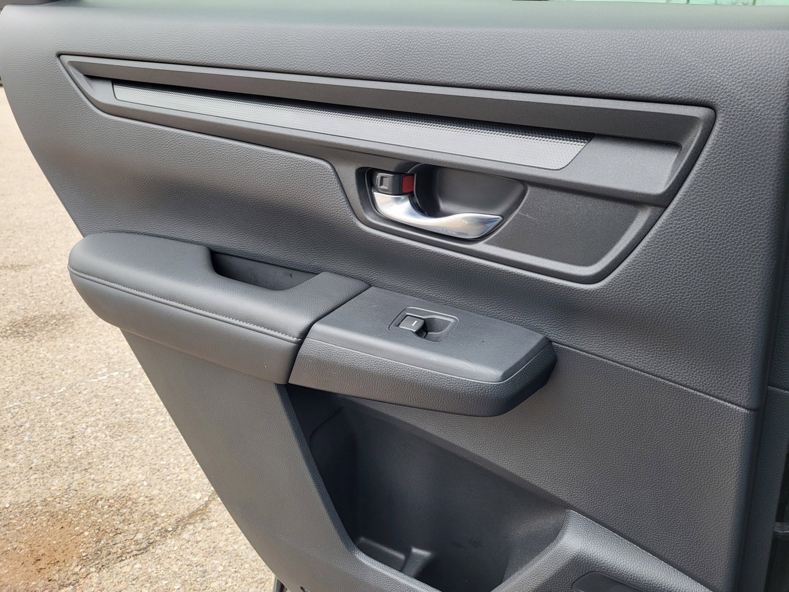 Used 2025 Honda CR-V LX image 19