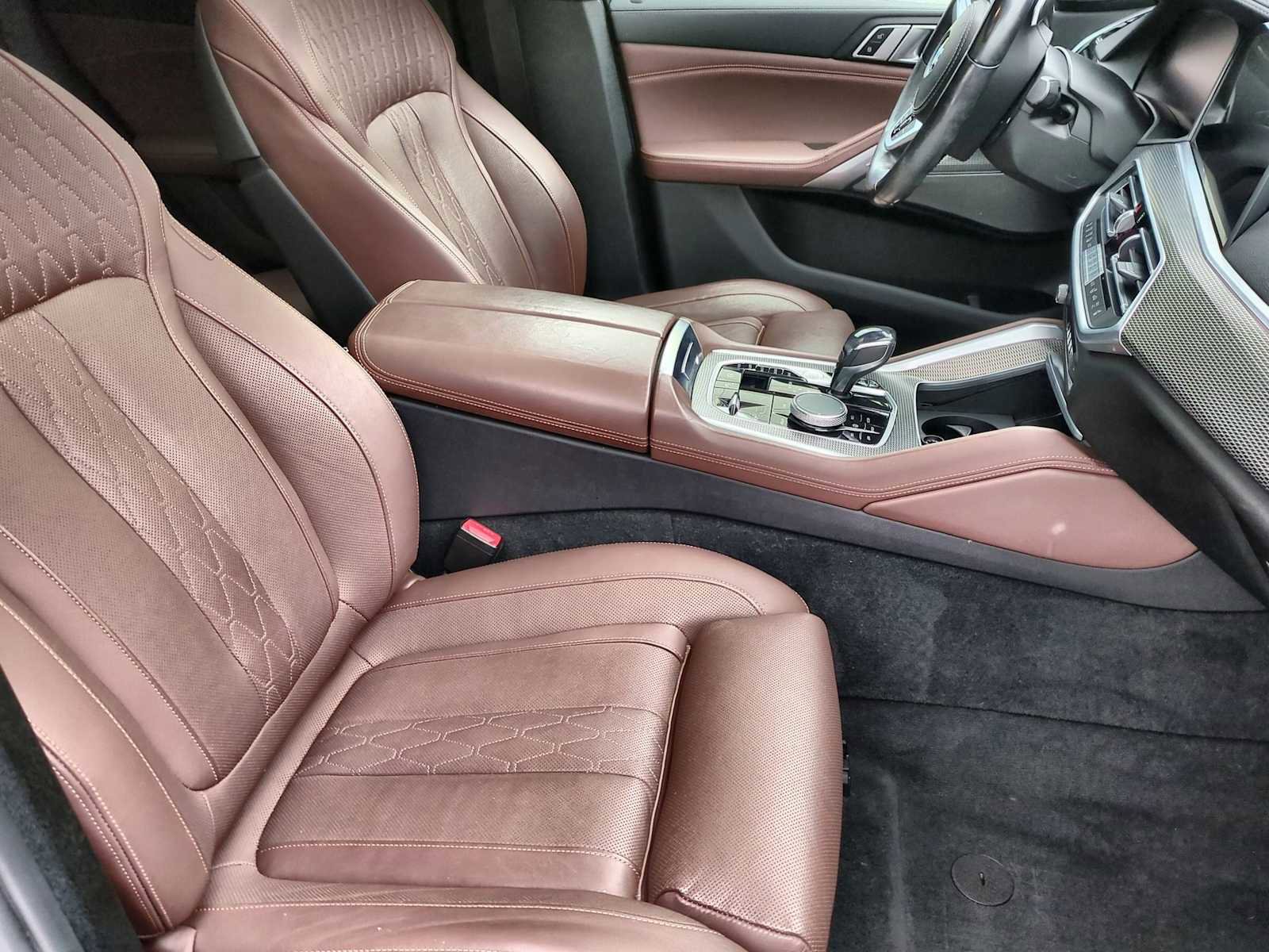 Used 2021 BMW X6 xDrive40i w/ M Sport Package image 23