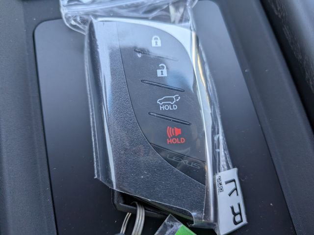 New 2026 Lexus LX 700h Luxury image 31