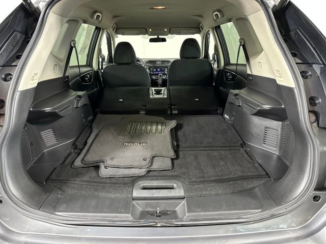 Used 2018 Nissan Rogue SV image 26