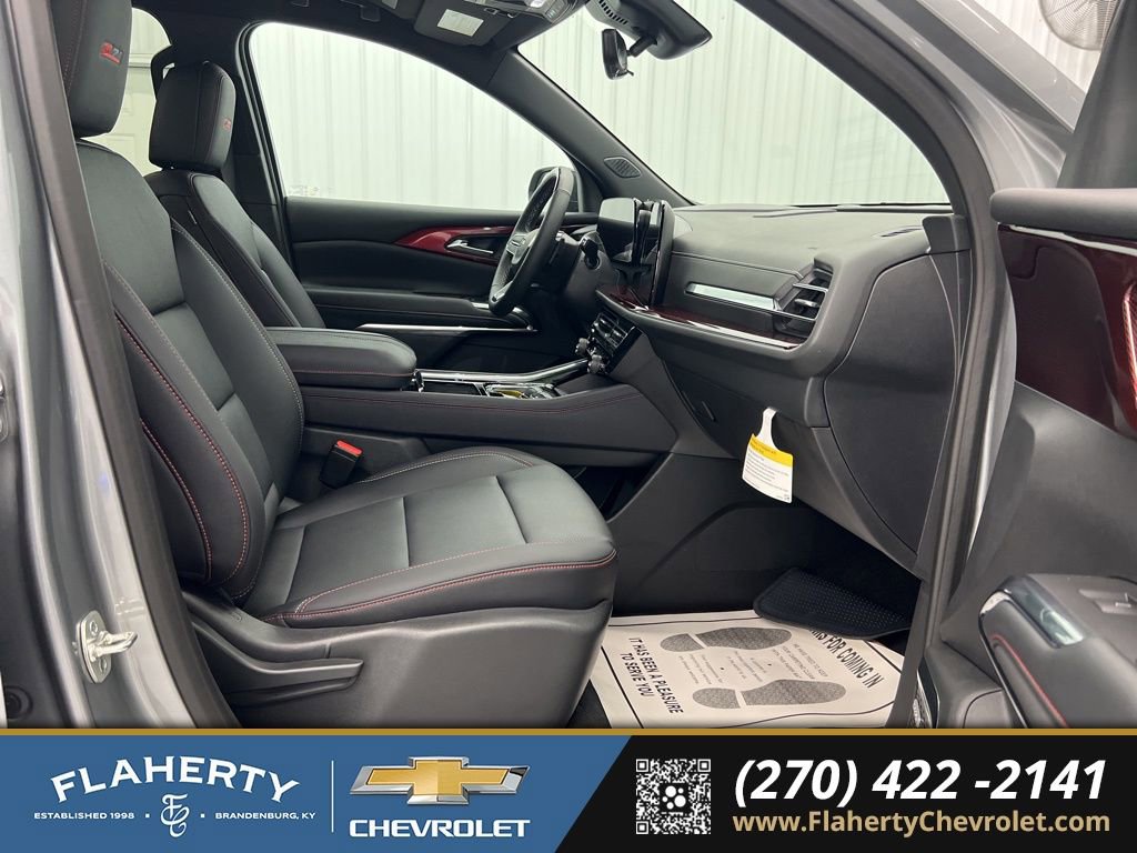 Used 2025 Chevrolet Traverse Z71 w/ Enhanced Driving Package image 15