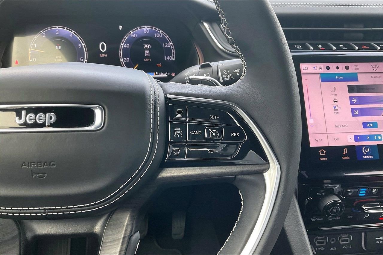 Certified 2024 Jeep Grand Cherokee L Overland w/ Luxury Tech Group IV image 33