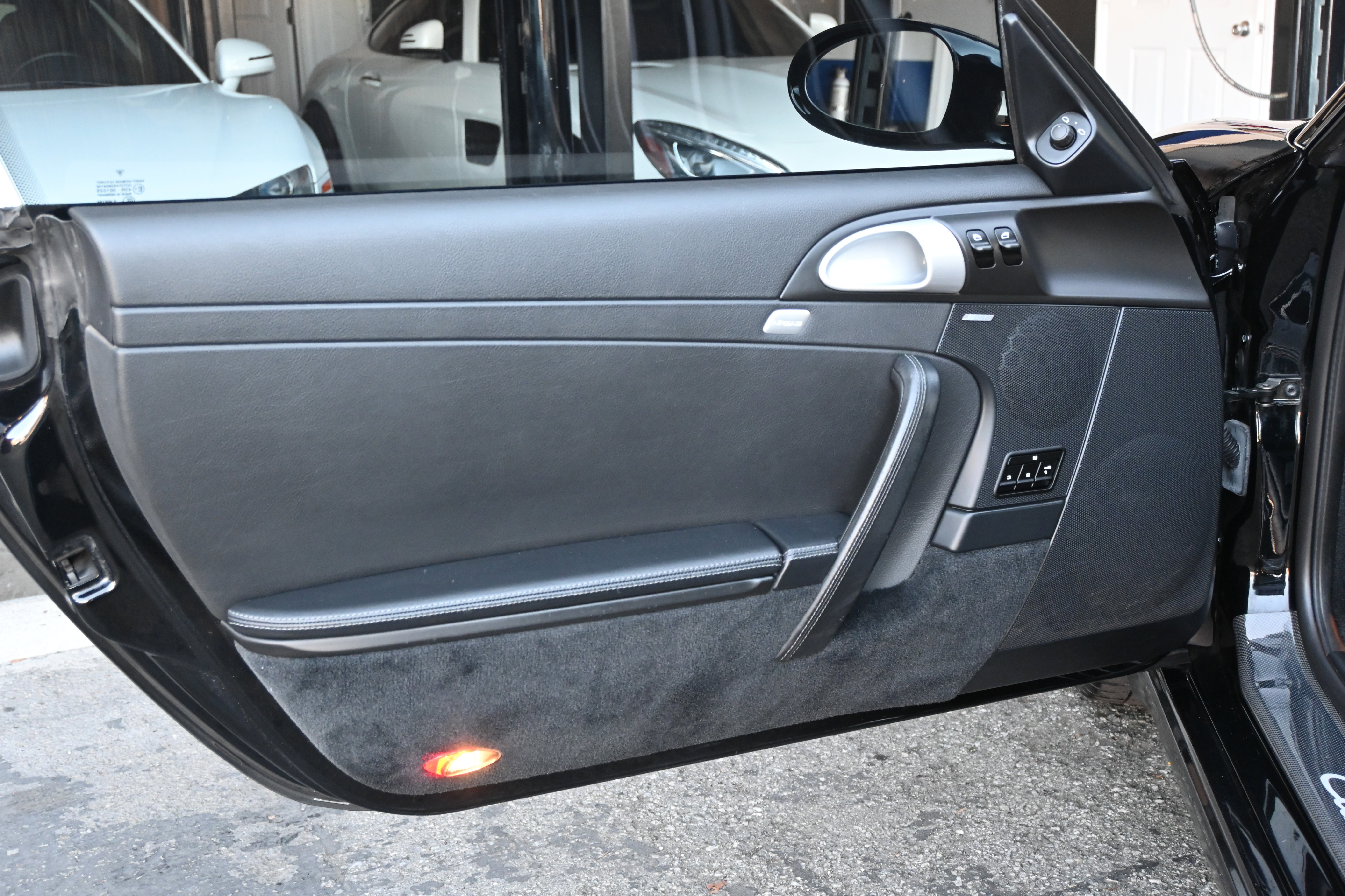 Used 2007 Porsche 911 Carrera S image 30