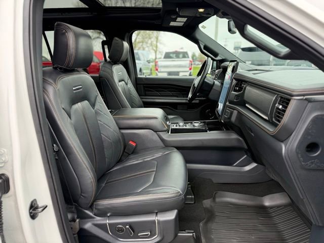 Used 2024 Ford Expedition Max Platinum AWD/4WD image 19
