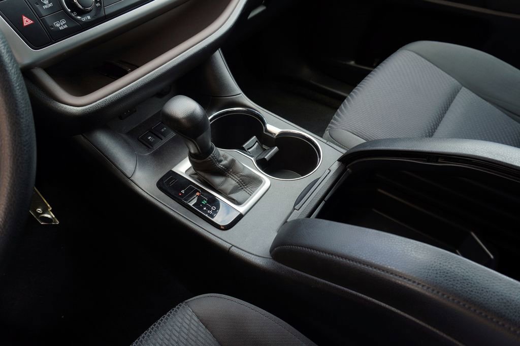 Used 2016 Toyota Highlander LE image 20