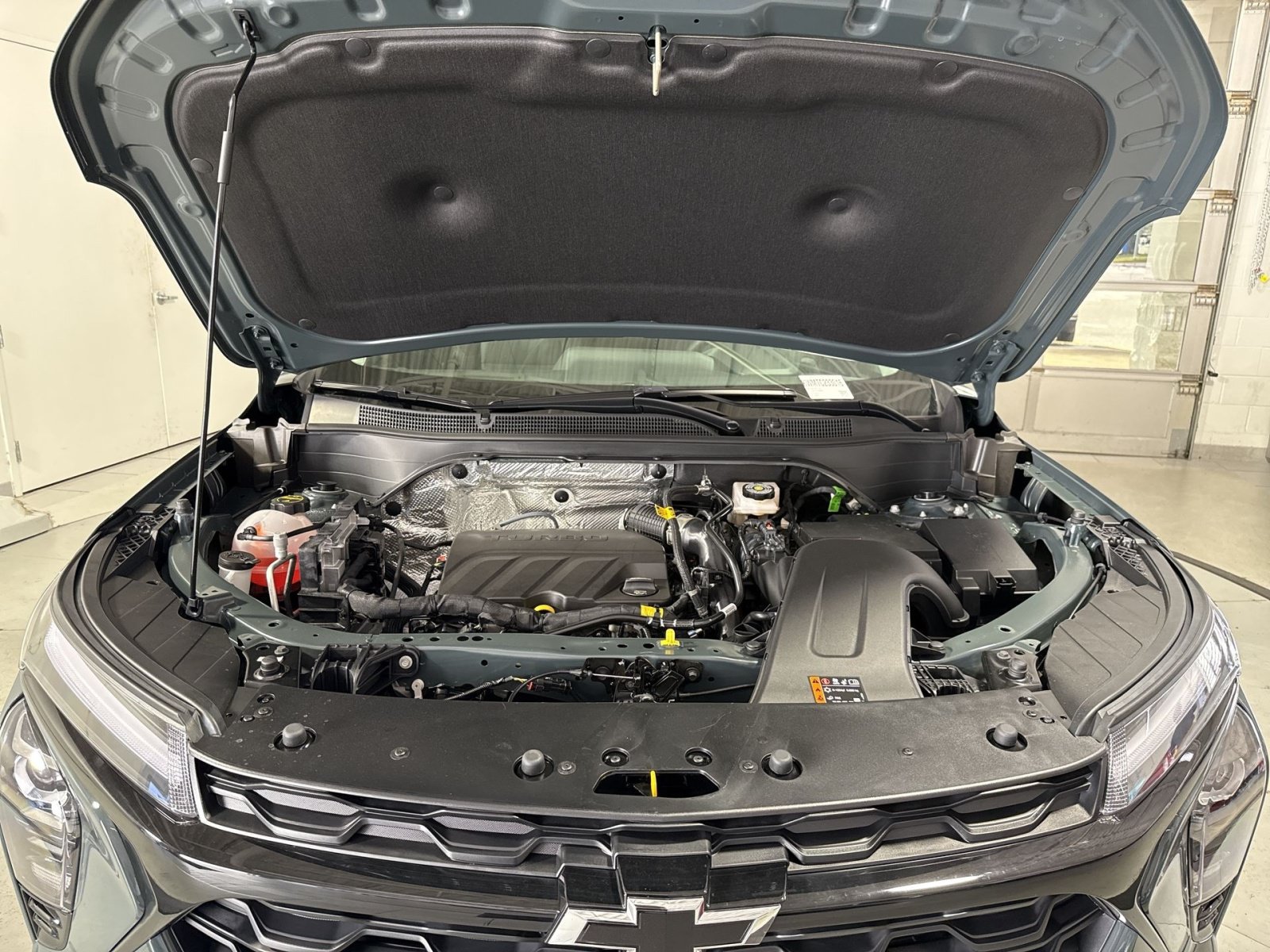 New 2026 Chevrolet Trax LT w/ Driver Confidence Package FWD image 28