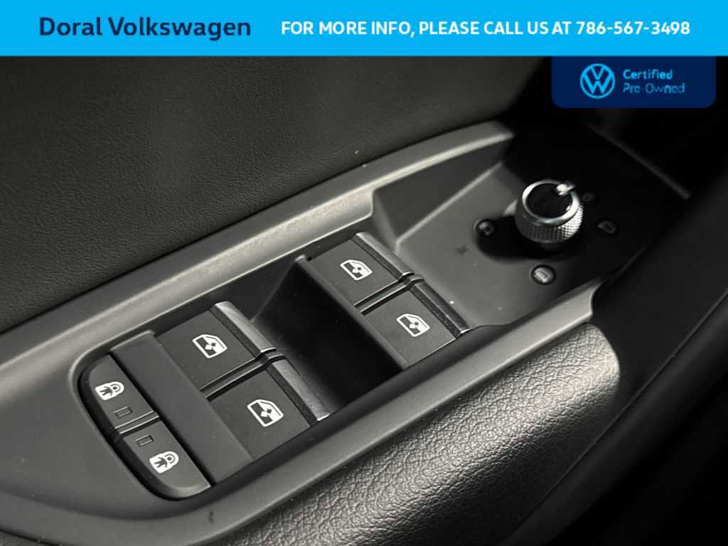 Used 2023 Audi Q5 2.0T Premium w/ Convenience Package image 17