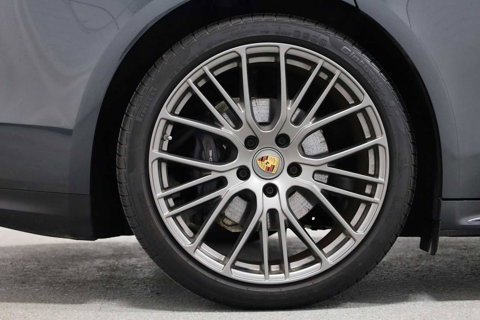 Certified 2023 Porsche Panamera 4 image 38