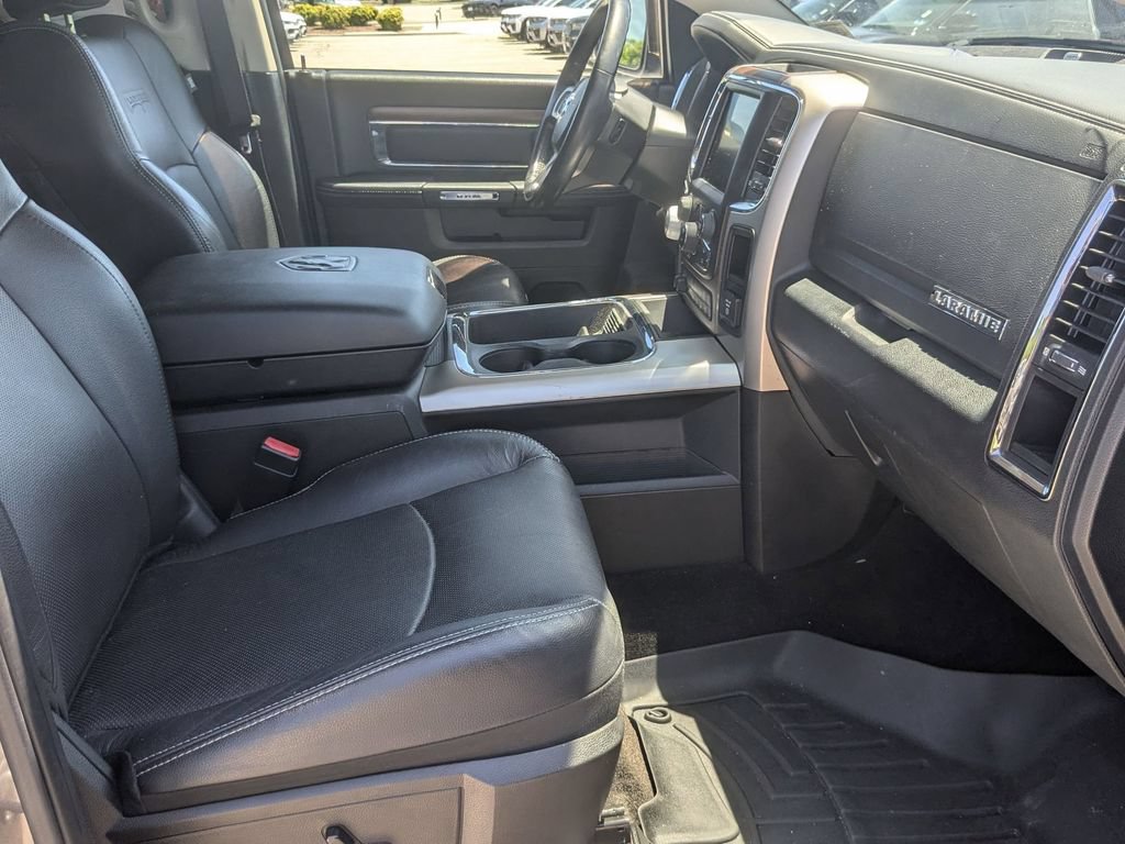 Used 2016 RAM 1500 Laramie w/ Convenience Group AWD/4WD image 31
