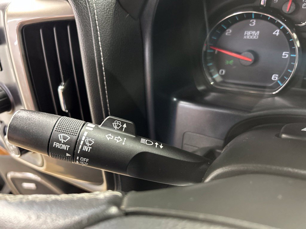 Used 2018 Chevrolet Silverado 1500 High Country AWD/4WD image 23