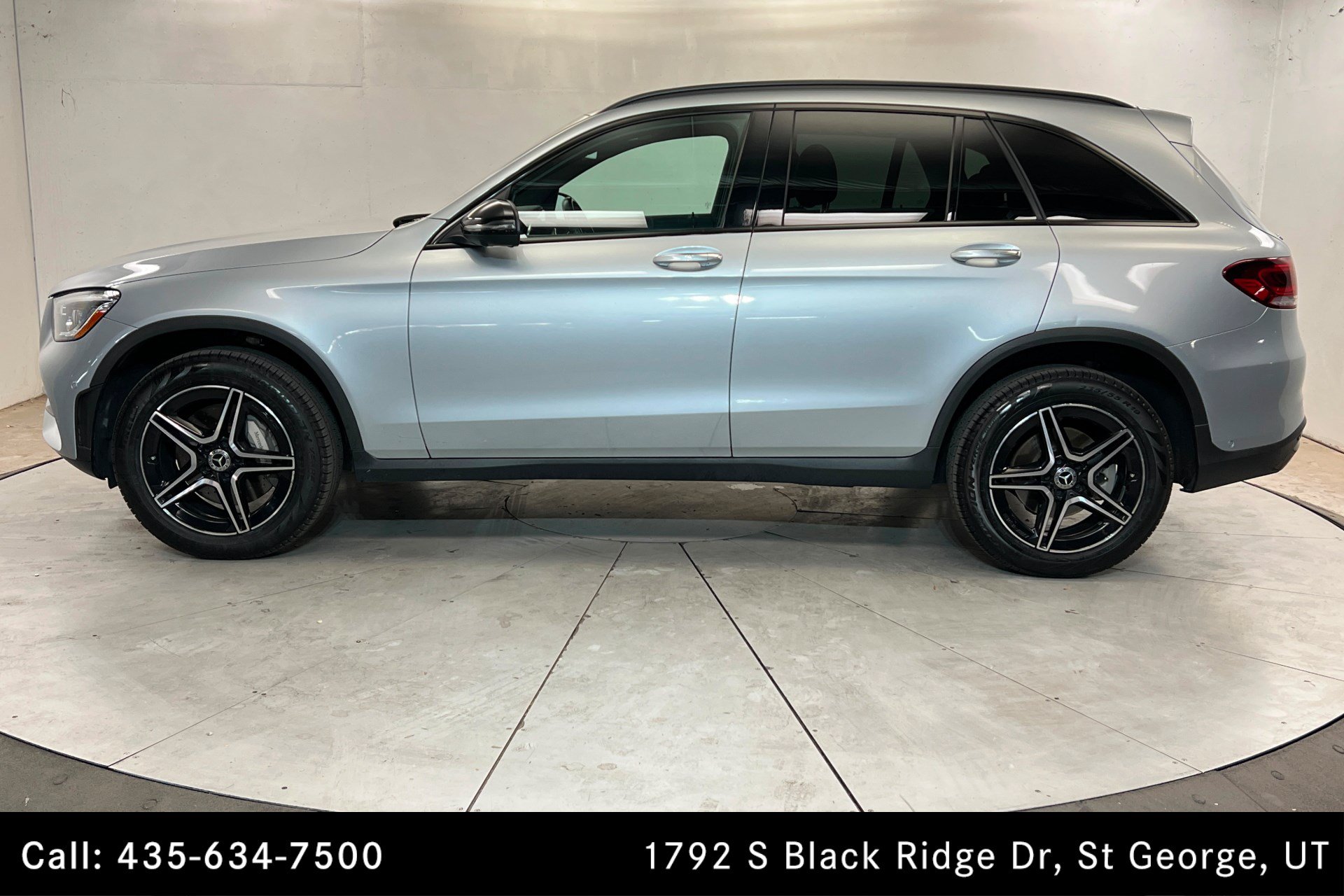 Certified 2022 Mercedes-Benz GLC 300 4MATIC image 2